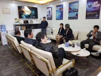 廣州本地專(zhuān)業(yè)翻譯服務(wù) 同聲傳譯與設(shè)備一站式解決方案